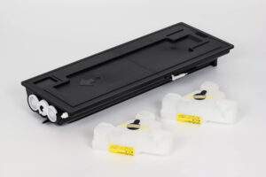 Toner Neutro Universale + 2 Vaschette Recupero (TK-410/TK-435)