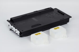 Toner Neutro (con Chip) + 2 Vaschette Recupero (TK-7105)