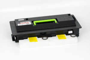 Toner Neutro (con Chip) + 2 Vaschette Recupero (TK-715)