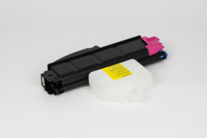 Cartuccia Toner Compatibile Magenta + Vaschetta Recupero (TK-5160M)
