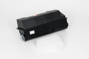 Cartuccia Toner Compatibile + Vaschetta Recupero (TK-330)