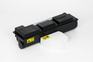 Cartuccia Toner Compatibile (con Chip) + Vaschetta Recupero (TK-450)