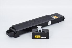 Cartuccia Toner Compatibile Nero + Vaschetta Recupero (TK-8325K)