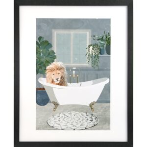 GBEYE - Framed print "Lion takes a bath by Sarah Manovs" (40x50cm)