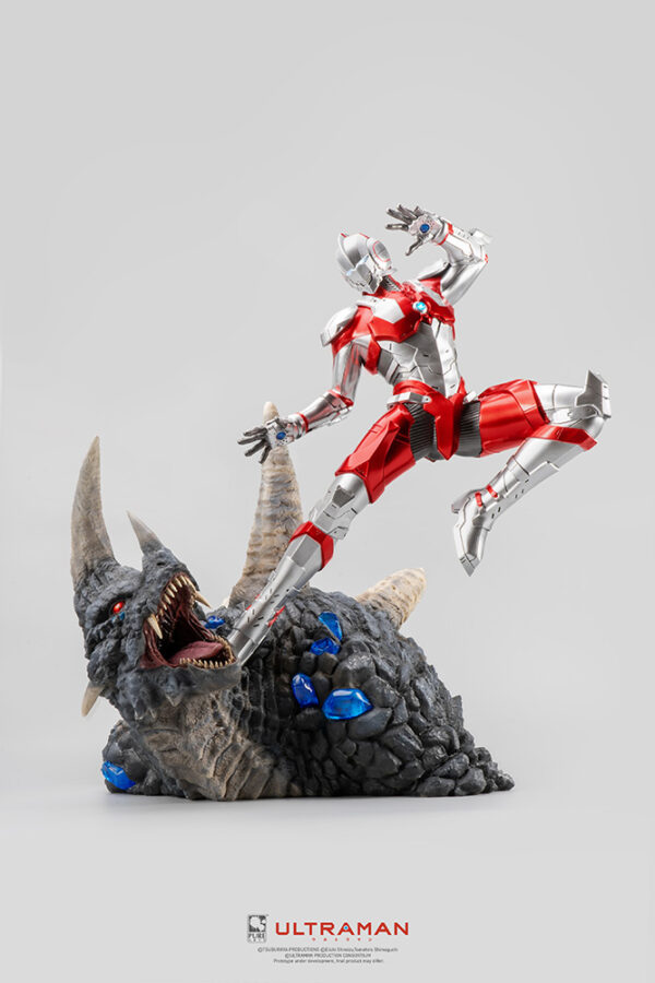 Ultraman Vs Black King 1/4 Statua Statua Pure Arts