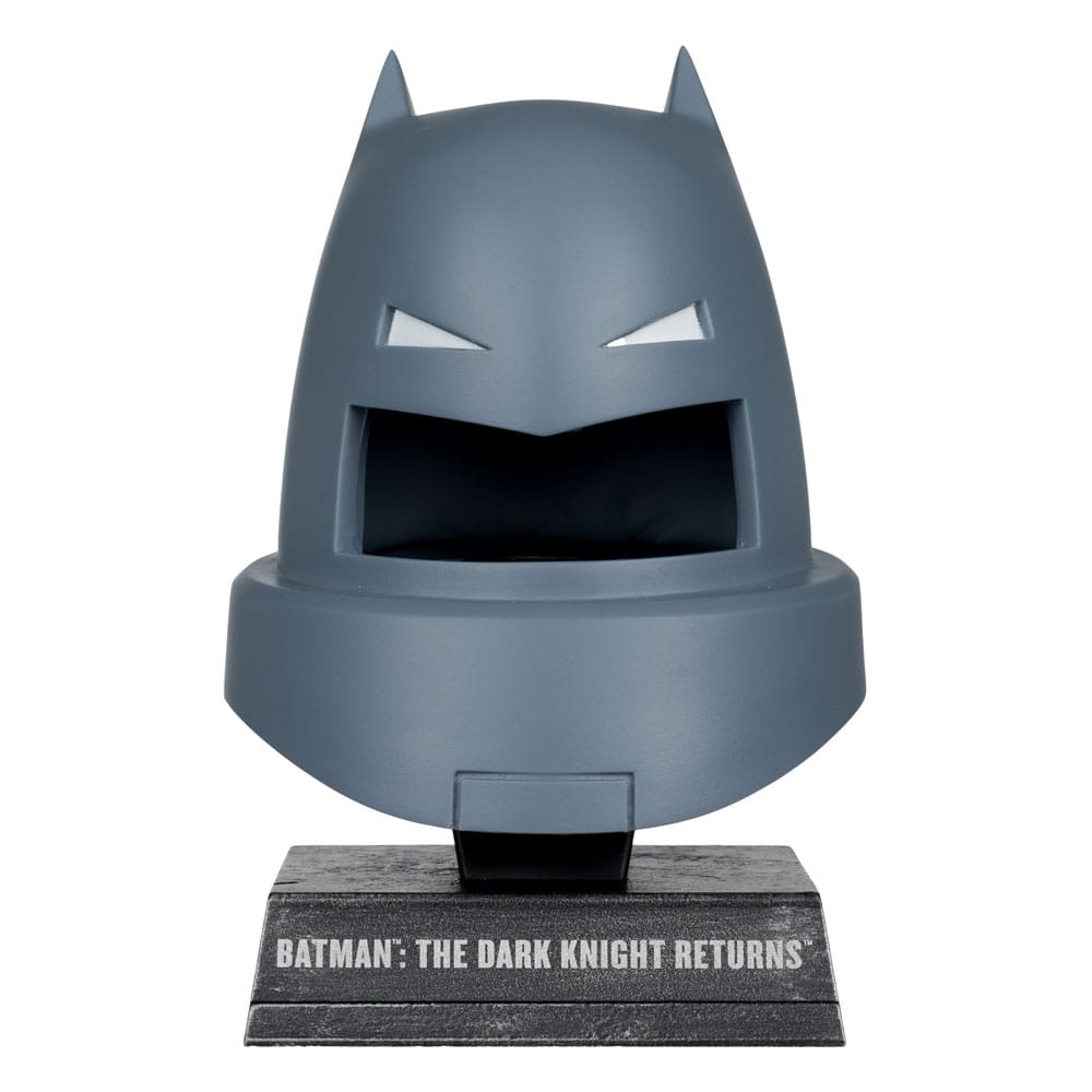 Batman DC Direct Mini Replica 1/3 Armoured Batman Cowl (Dark Knight Returns) 18 Cm McFarlane Toys