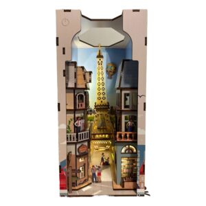 Paris Tiny Adventures Book Nook Mini Diorama 23 Cm Revell