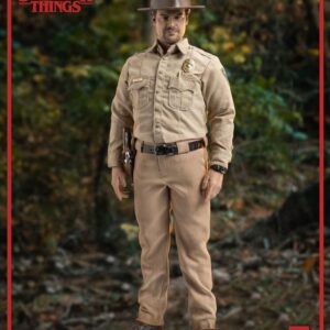 Stranger Things Action Figura 1/6 Jim Hopper (season 1) 32 Cm Threezero