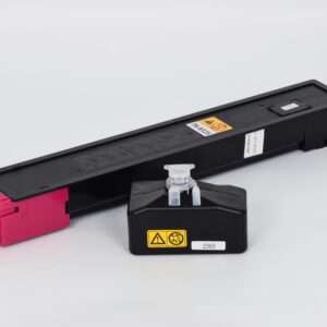Cartuccia Toner Compatibile Magenta + Vaschetta Recupero (TK-8325M)