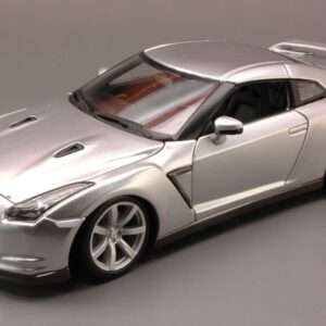 BBURAGO BU12079S NISSAN GTR 2009 SILVER 1:18 Modellino