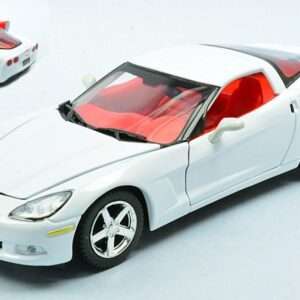 MOTORMAX MTM73270W CHEVROLET CORVETTE C6 COUPE' 2005 WHITE 1:24 Modellino