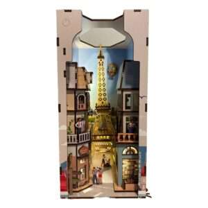 Paris Tiny Adventures Book Nook Mini Diorama 23 Cm Revell