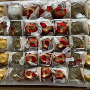 SET 54 PALLINE MISTE ORO, ROSSE E BIANCHE CON BRILLANTINI 6 CM ADDOBBI NATALE