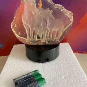 Statuatta Luminosa Con Cavalli Rilassante Cambia Colore 12 Cm