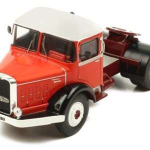 Ixo models TR028 Bernard 150 Mercedes Benz 1951 Red/White 1:43 Modellino