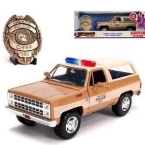JADA 31111 Stranger Things Hopper's Chevy K5 Blaze del 1980 1:24 Modellino