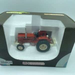 UNIVERSAL HOBBIES UH2675 TRATTORE RENAULT 551 1:32 Modellino