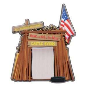 Stranger Things Spilla Badge Castle Byers Edizione Limitata Fanattik