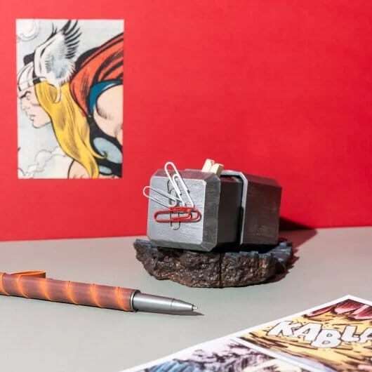 Marvel Thor Pen E Stand Hammer Grupo Erik