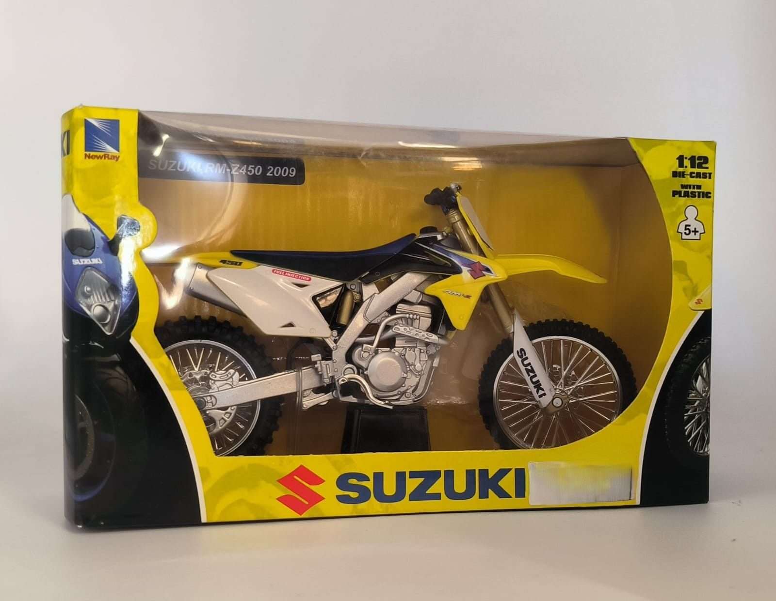 New Ray NY49563 SUZUKI RM-Z450 2009 1:12 Modellino
